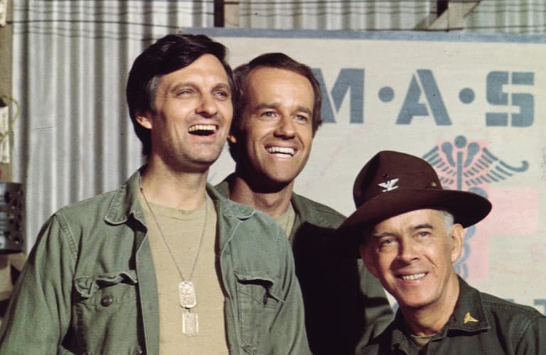 M*A*S*H Trivia logo